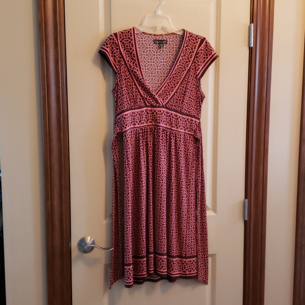 Size Large women's CityTriangles brown&mauve dress